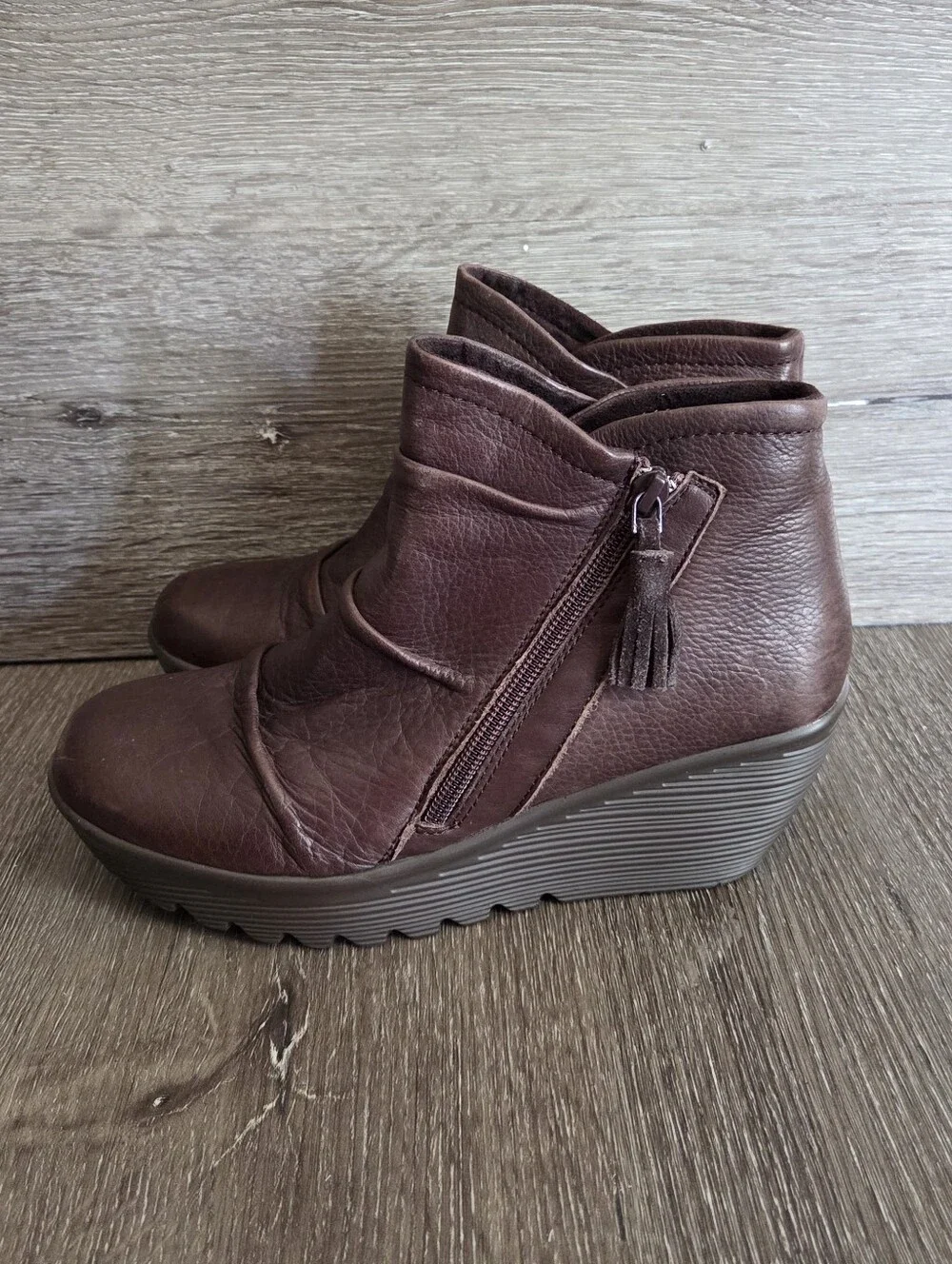 Skechers Women's Parallel - Double Trouble Brown Wedge Ankle Bootie Size 8.5